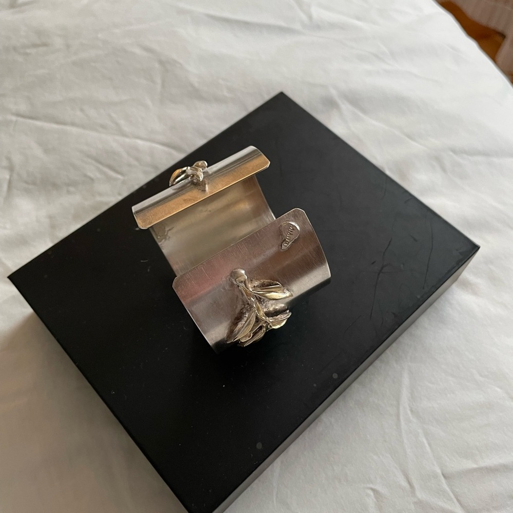 Stylish Silver/ gold Cuff with Gold Leaf Accent Greece - Picture 4 of 5